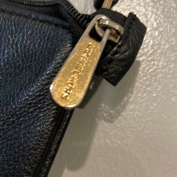 Black Michael Kors wristlet - Picture 5 of 6